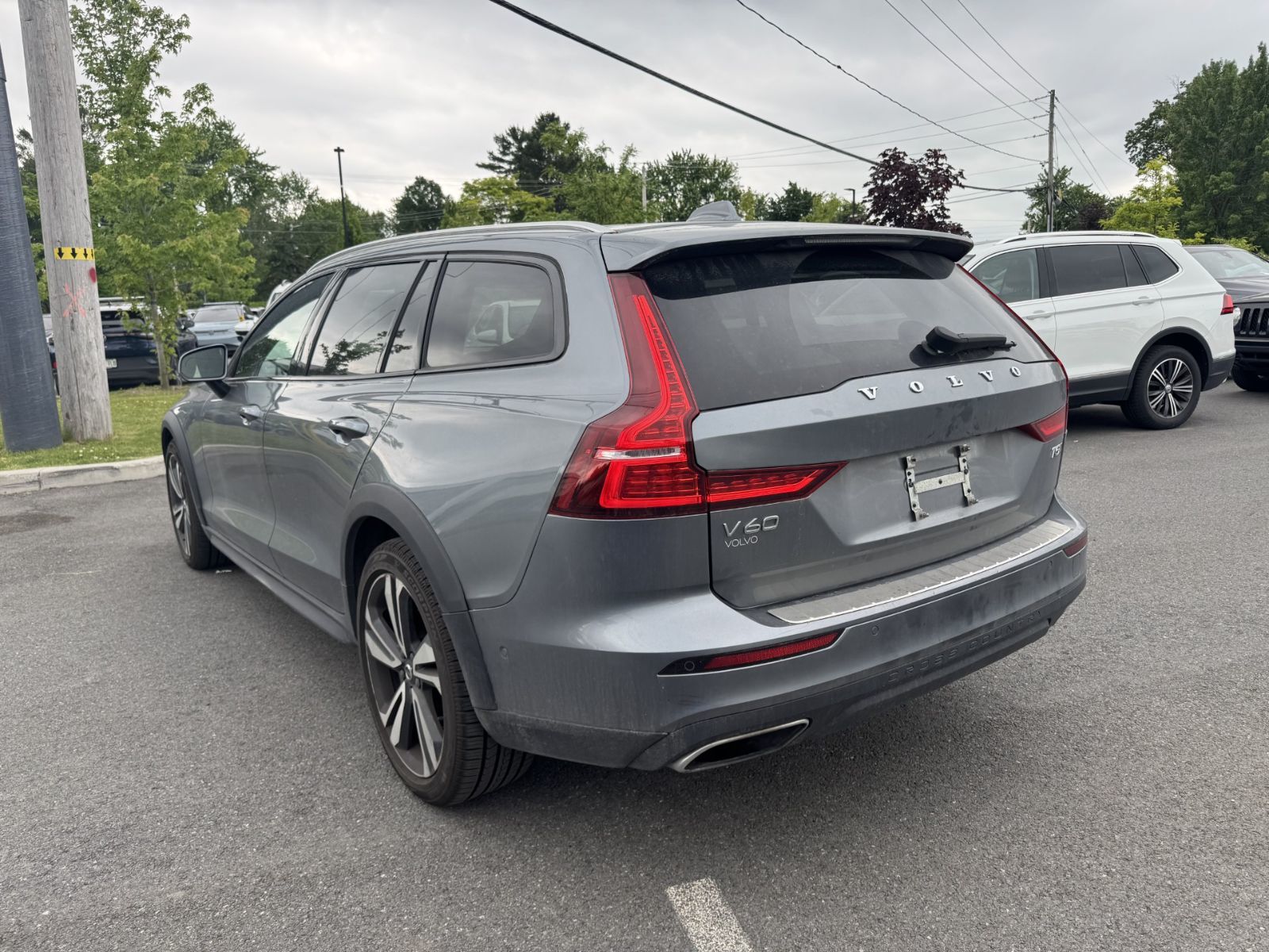 2020 Volvo V60 Cross Country in Saint-Bruno-de-Montarville, Quebec