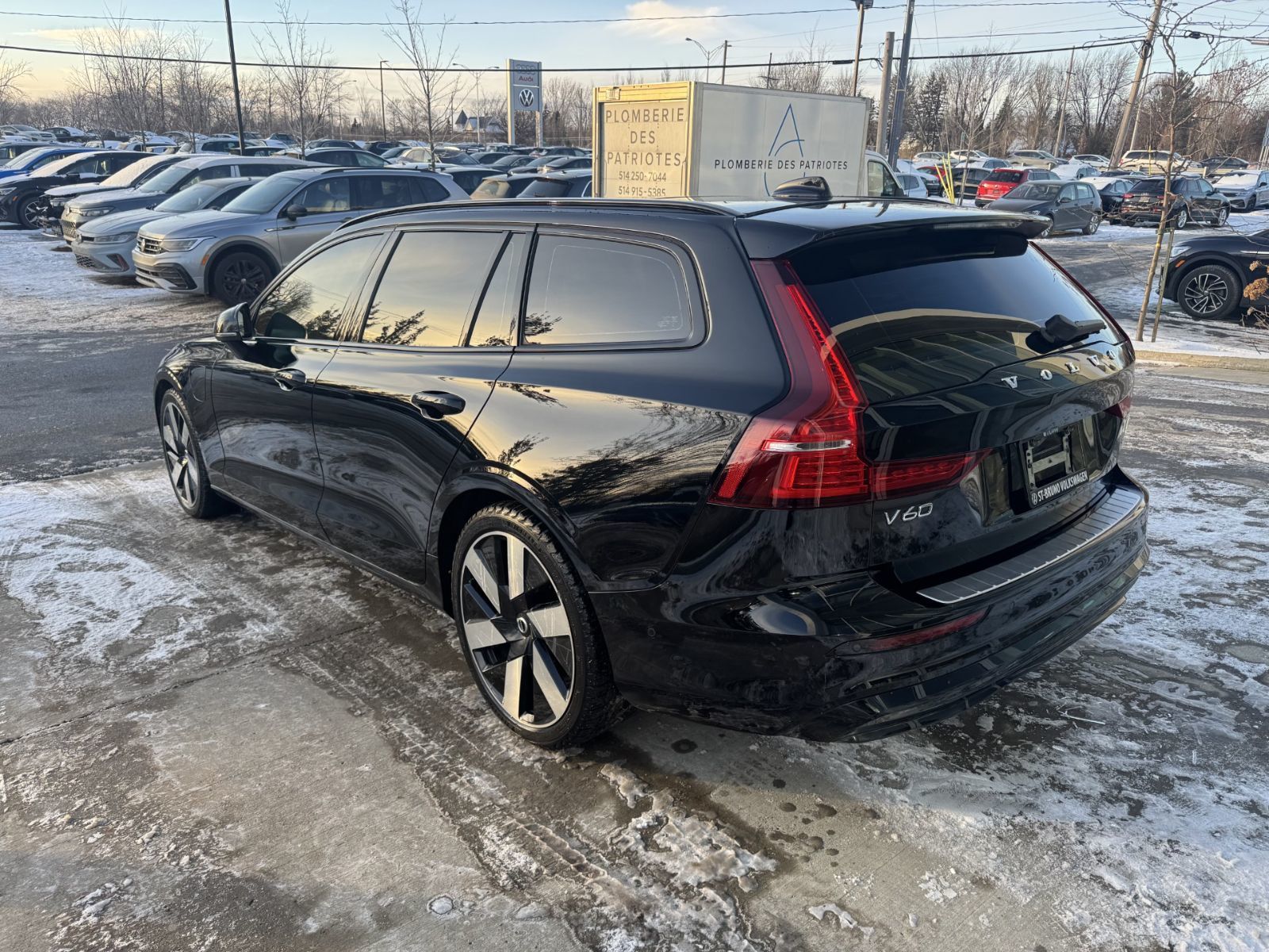 Volvo V60 Recharge  2023