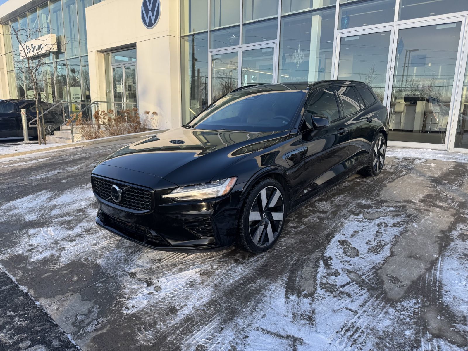 Volvo V60 Recharge  2023