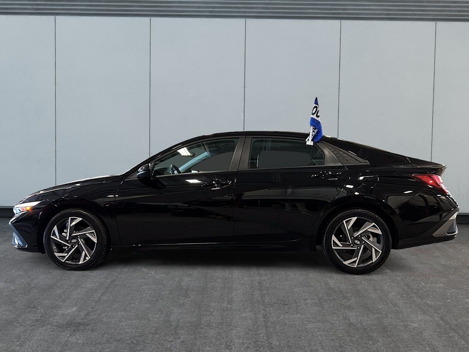 Photo 2025 Hyundai Elantra Preferred Mags Sièges Chauffants #5