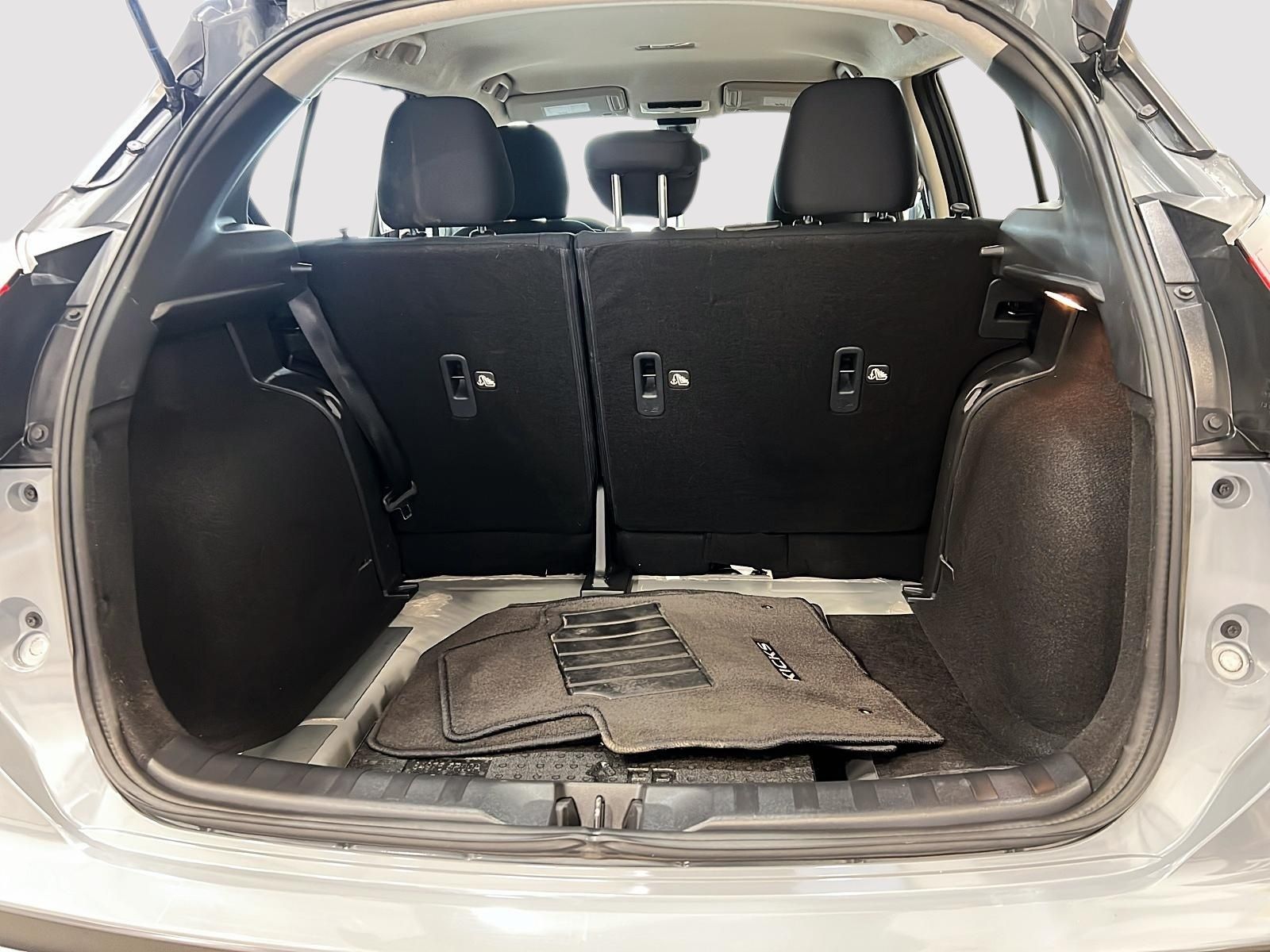 Photo 2024 Nissan Kicks S #6