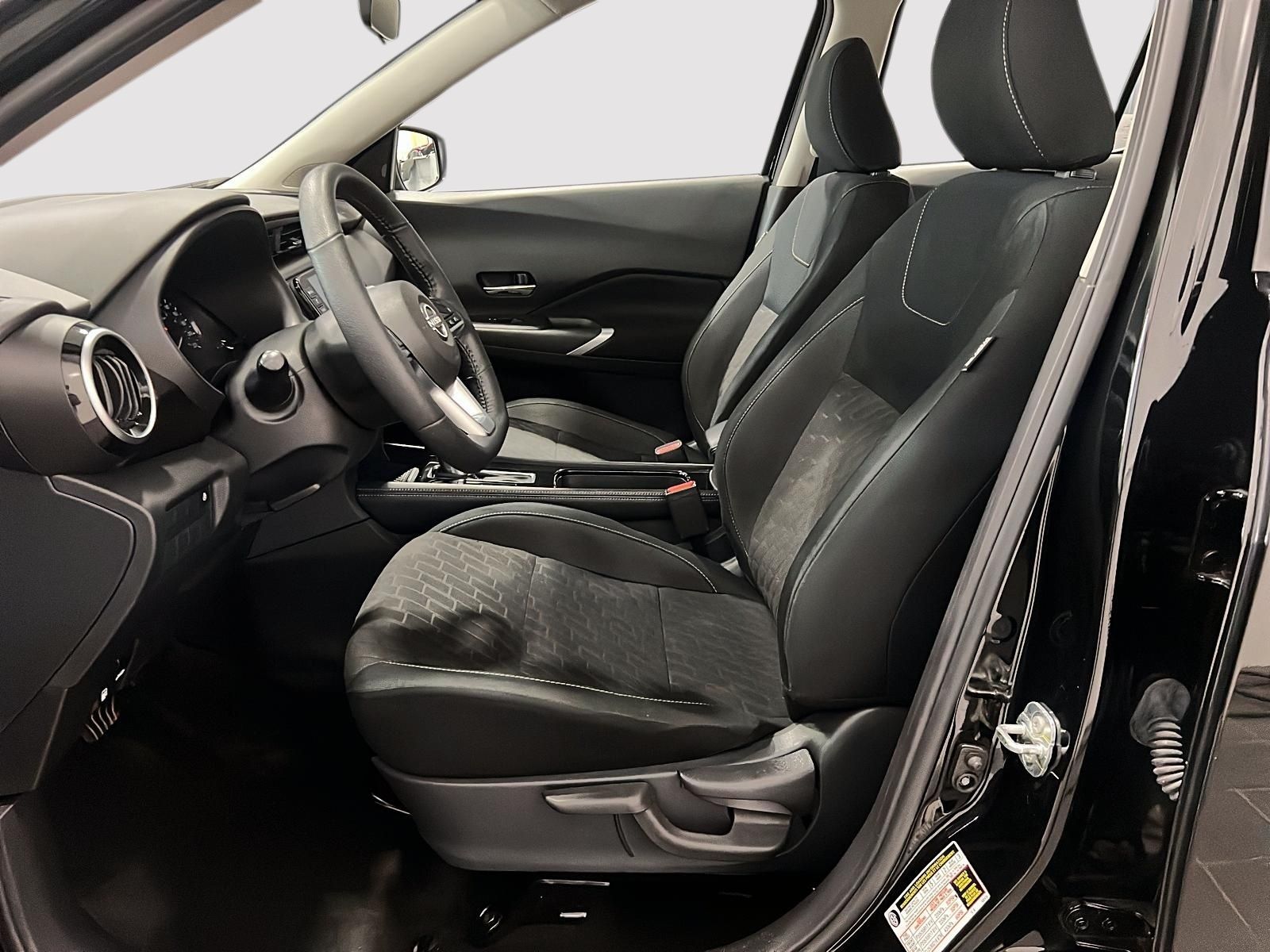Photo 2024 Nissan Kicks SV #8