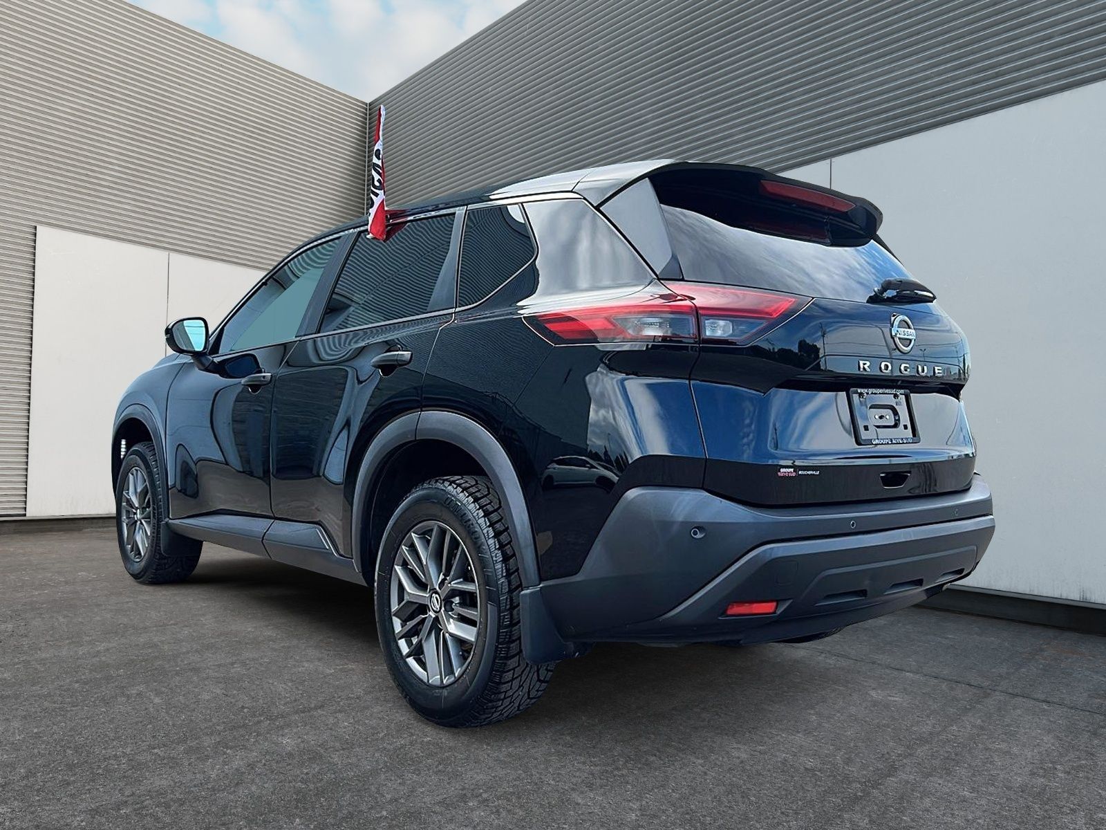 Photo 2021 Nissan Rogue S #4