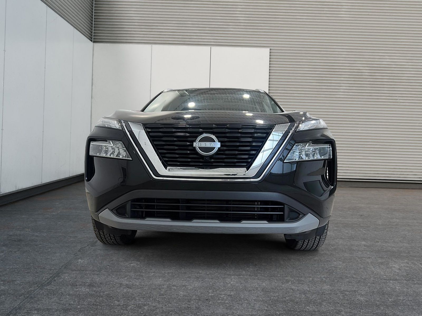 Photo 2023 Nissan Rogue SV AWD #2