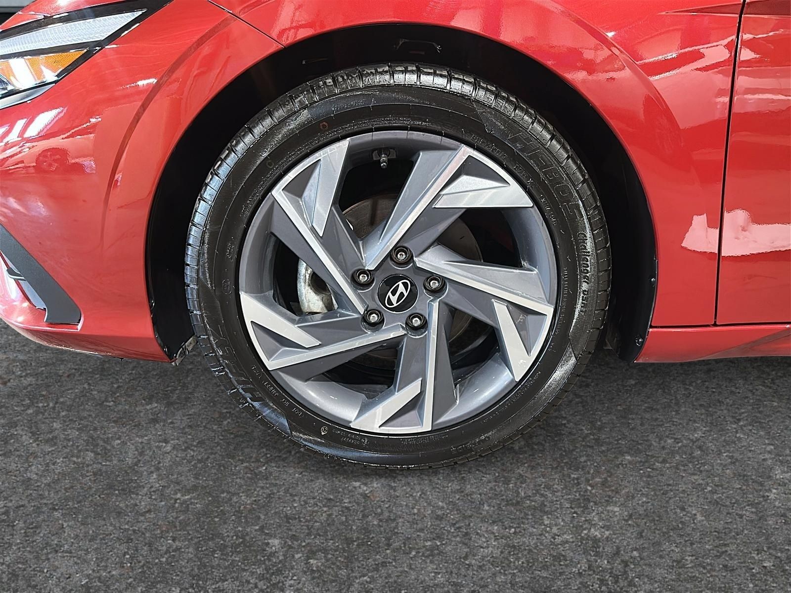 Photo Hyundai Elantra Preferred Ensemble Tech 2025 #7