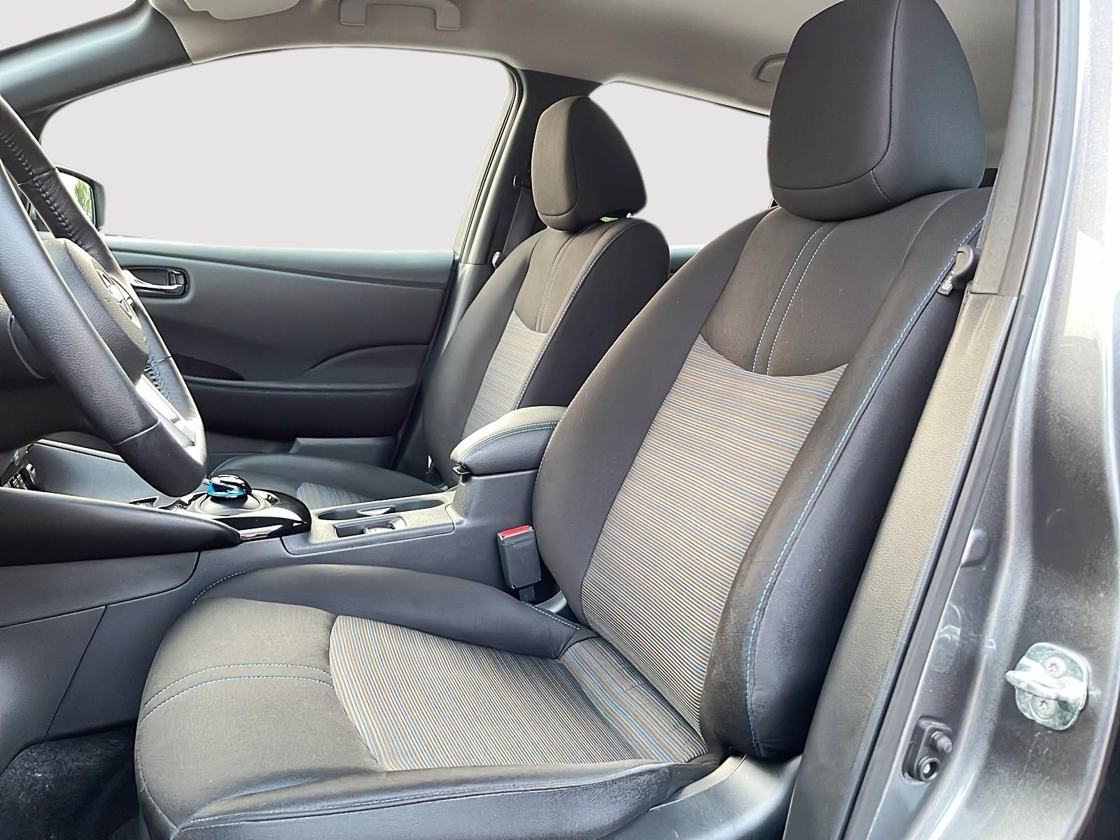 Photo Nissan Leaf SV NAVIGATION 2023 #8