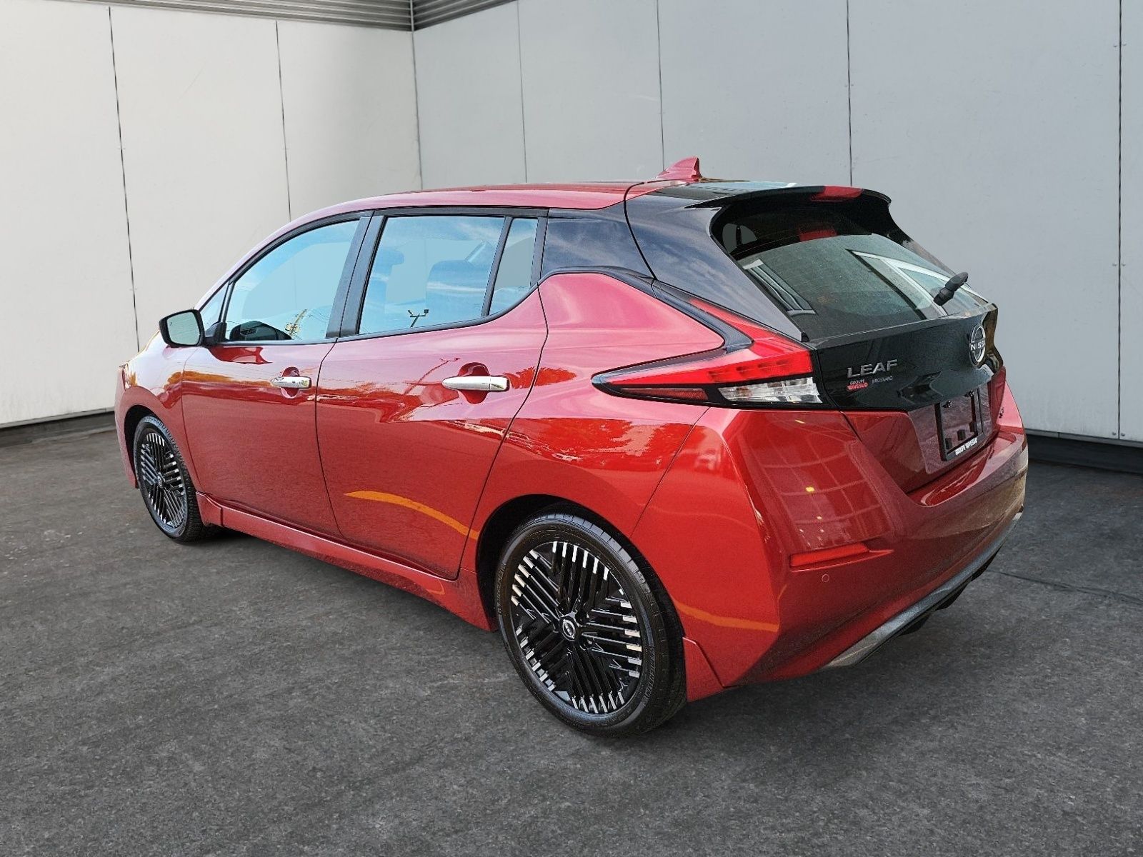 Photo 2023 Nissan LEAF SV #4