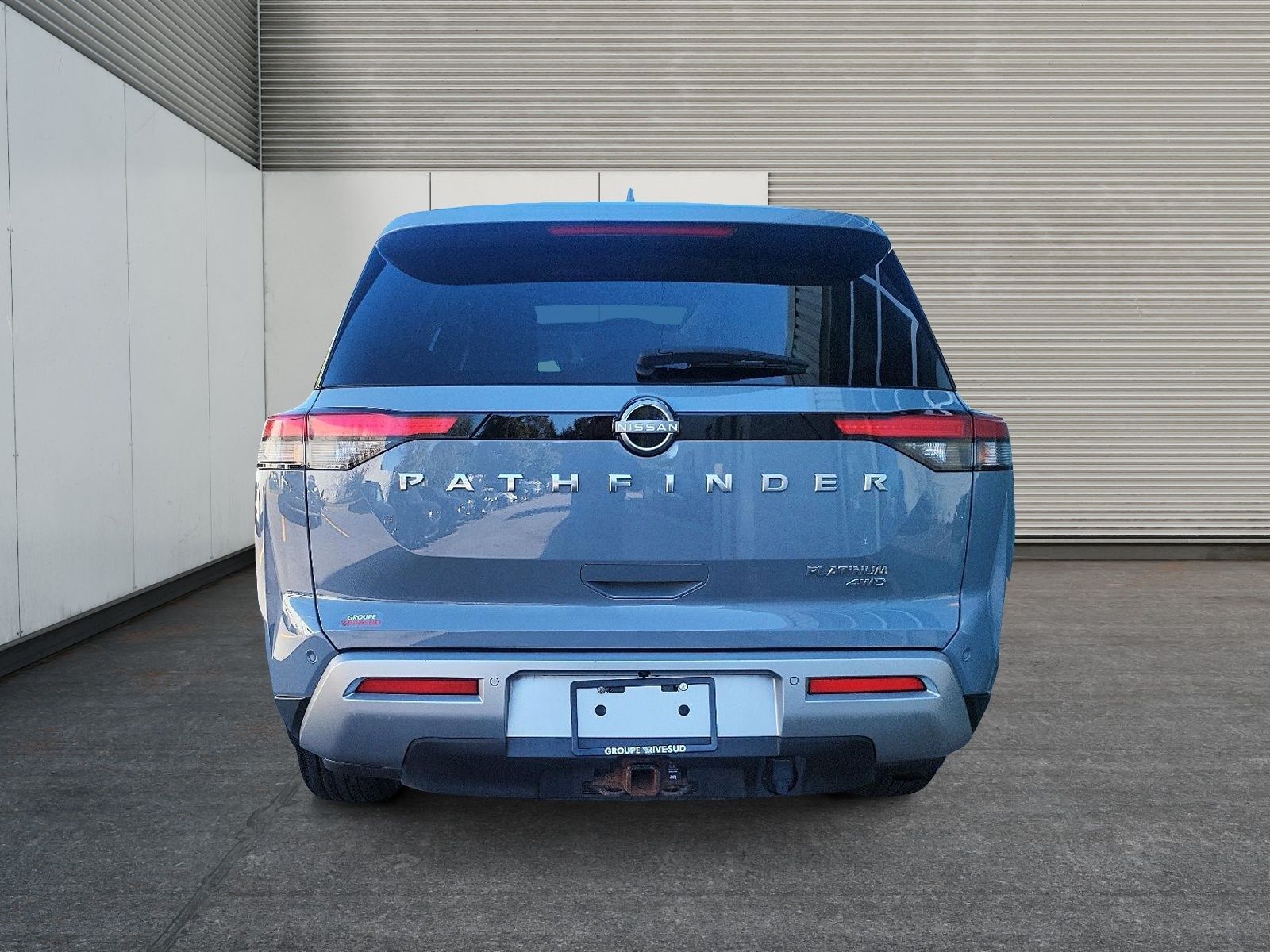 Photo 2022 Nissan Pathfinder PLATINUM AWD #3