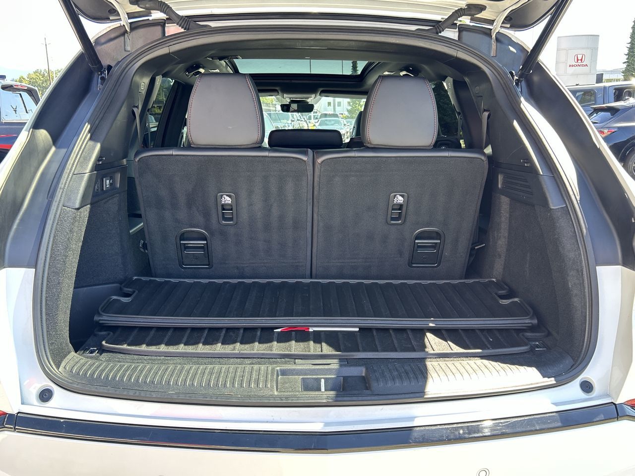 2022 Acura MDX in North Vancouver, British Columbia