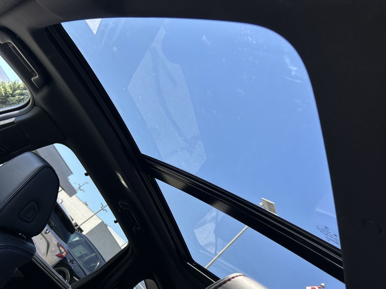 2022 Acura MDX in North Vancouver, British Columbia