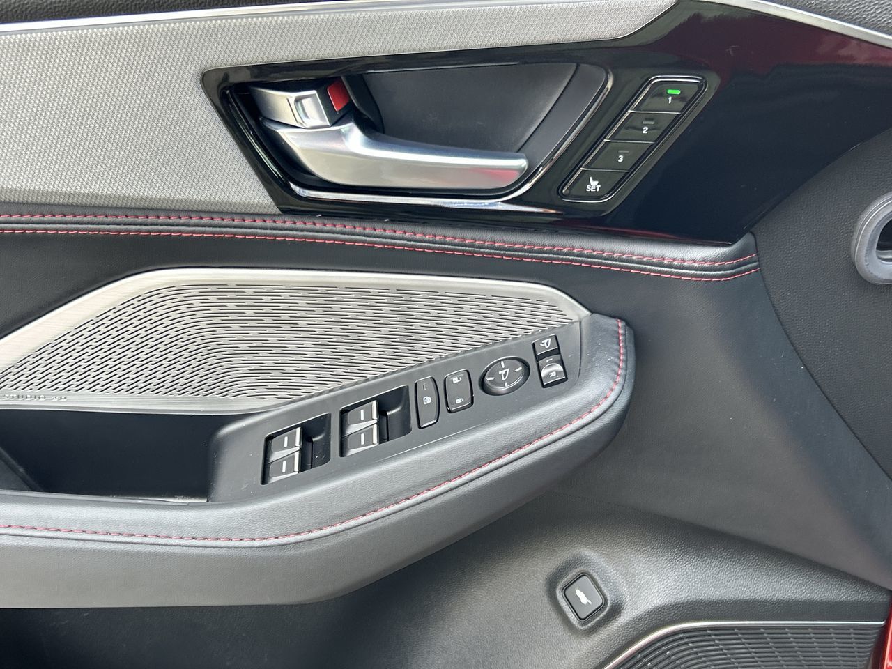 2024 Acura MDX in North Vancouver, British Columbia