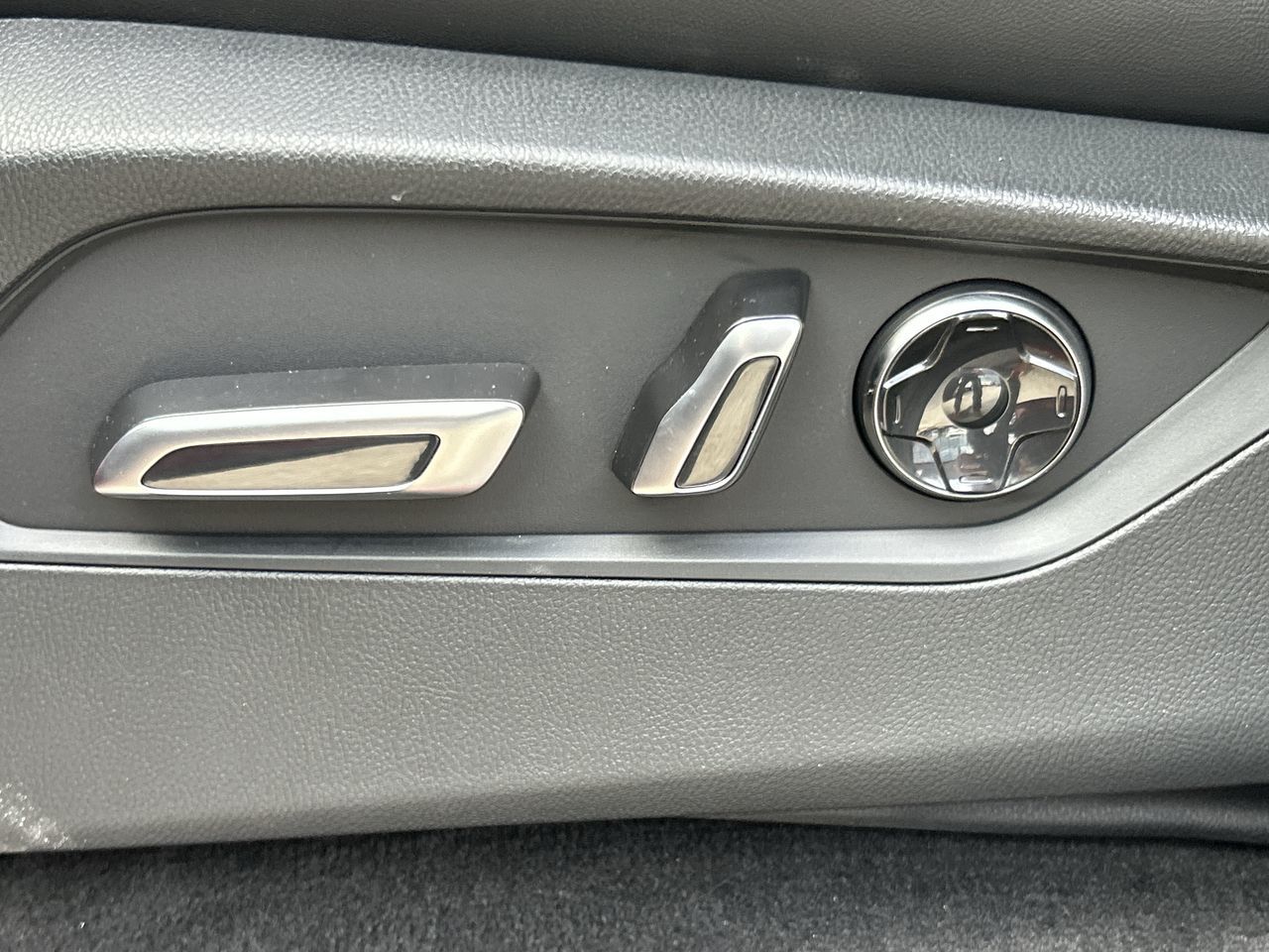 2024 Acura MDX in North Vancouver, British Columbia