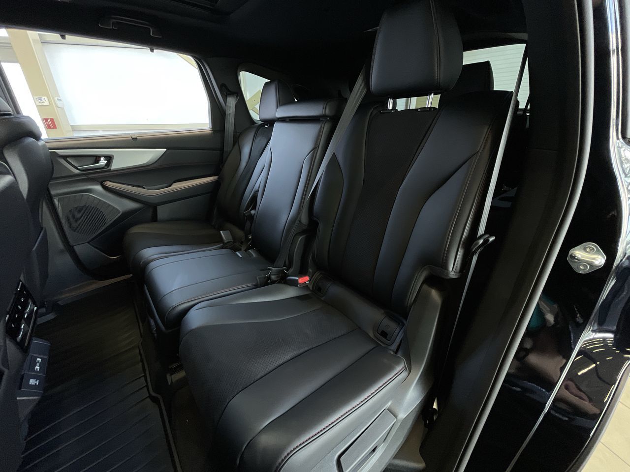 2024 Acura MDX in North Vancouver, British Columbia