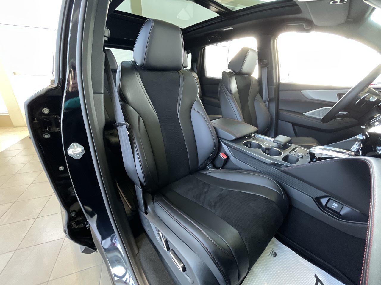 2024 Acura MDX in North Vancouver, British Columbia
