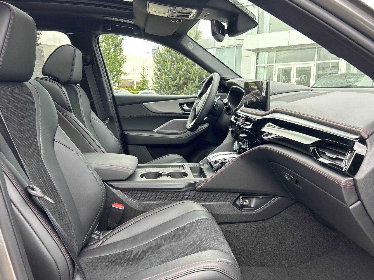 2025 Acura MDX in North Vancouver, British Columbia