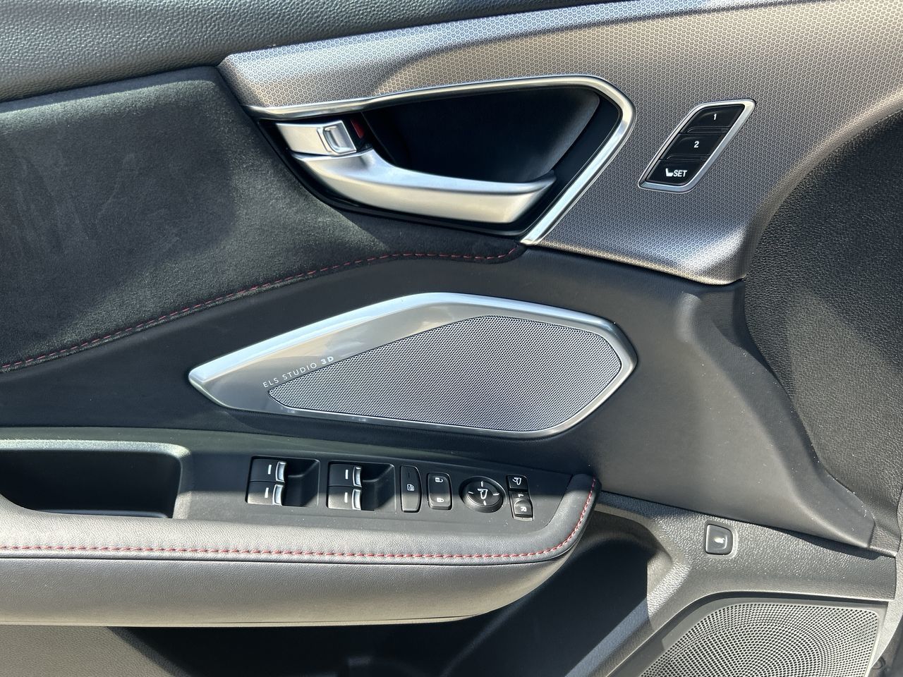 2023 Acura RDX in North Vancouver, British Columbia