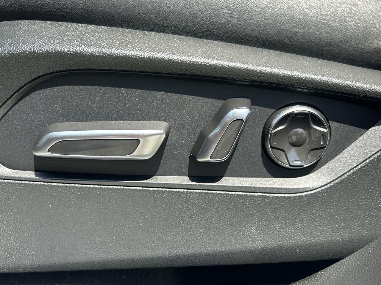 2023 Acura RDX in North Vancouver, British Columbia