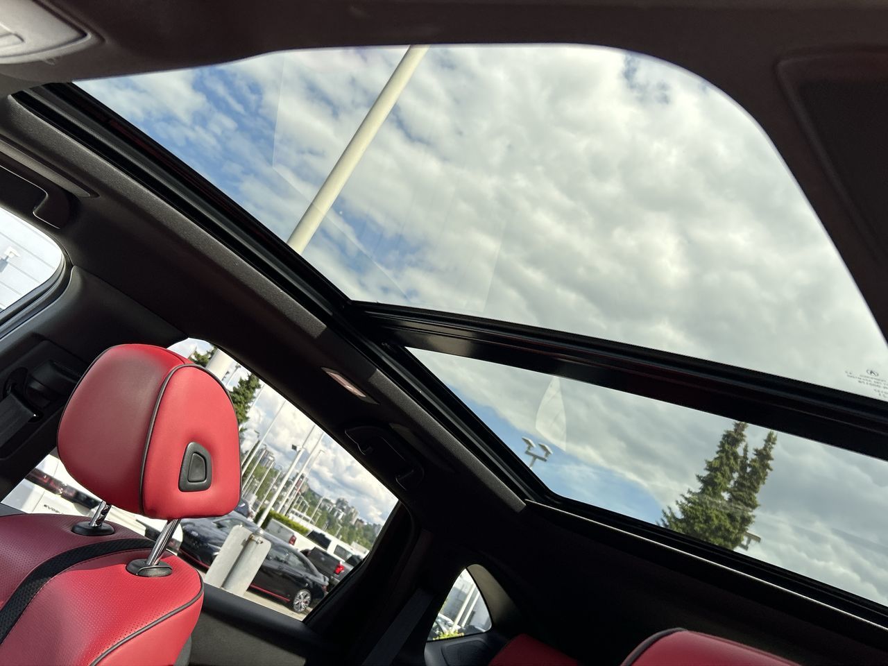 2024 Acura RDX in North Vancouver, British Columbia