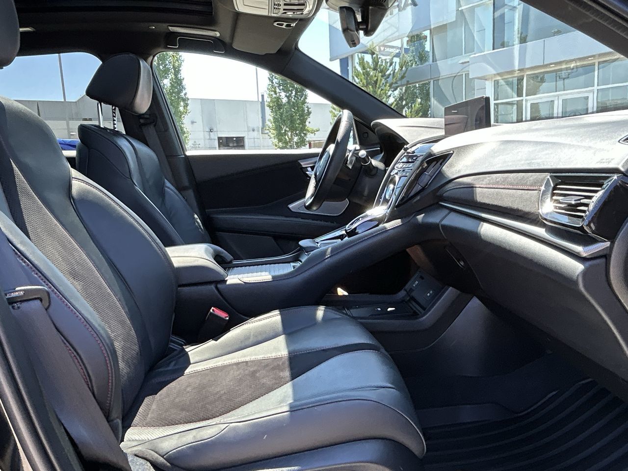 2024 Acura RDX in North Vancouver, British Columbia