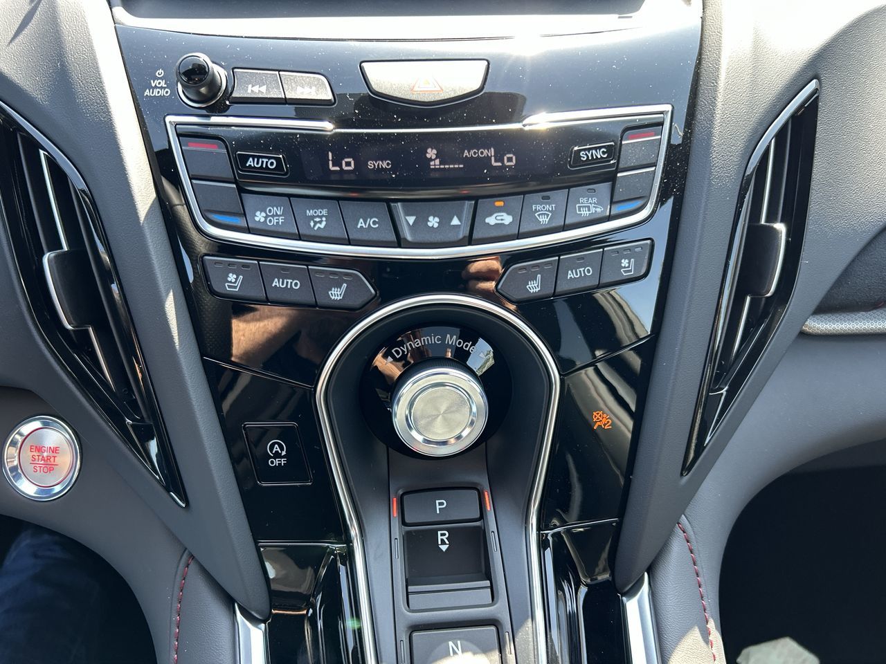 2025 Acura RDX in North Vancouver, British Columbia