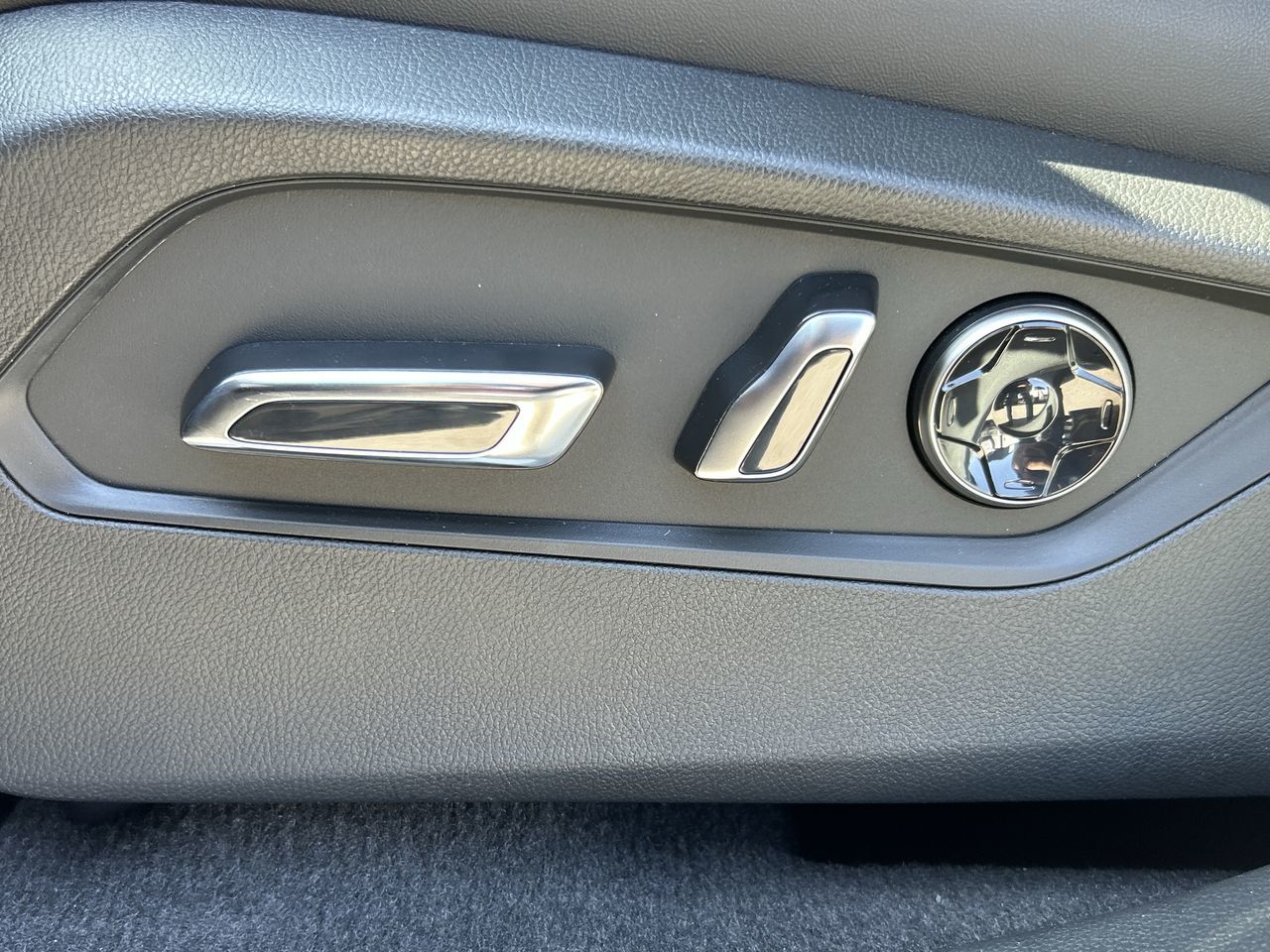 2025 Acura RDX in North Vancouver, British Columbia
