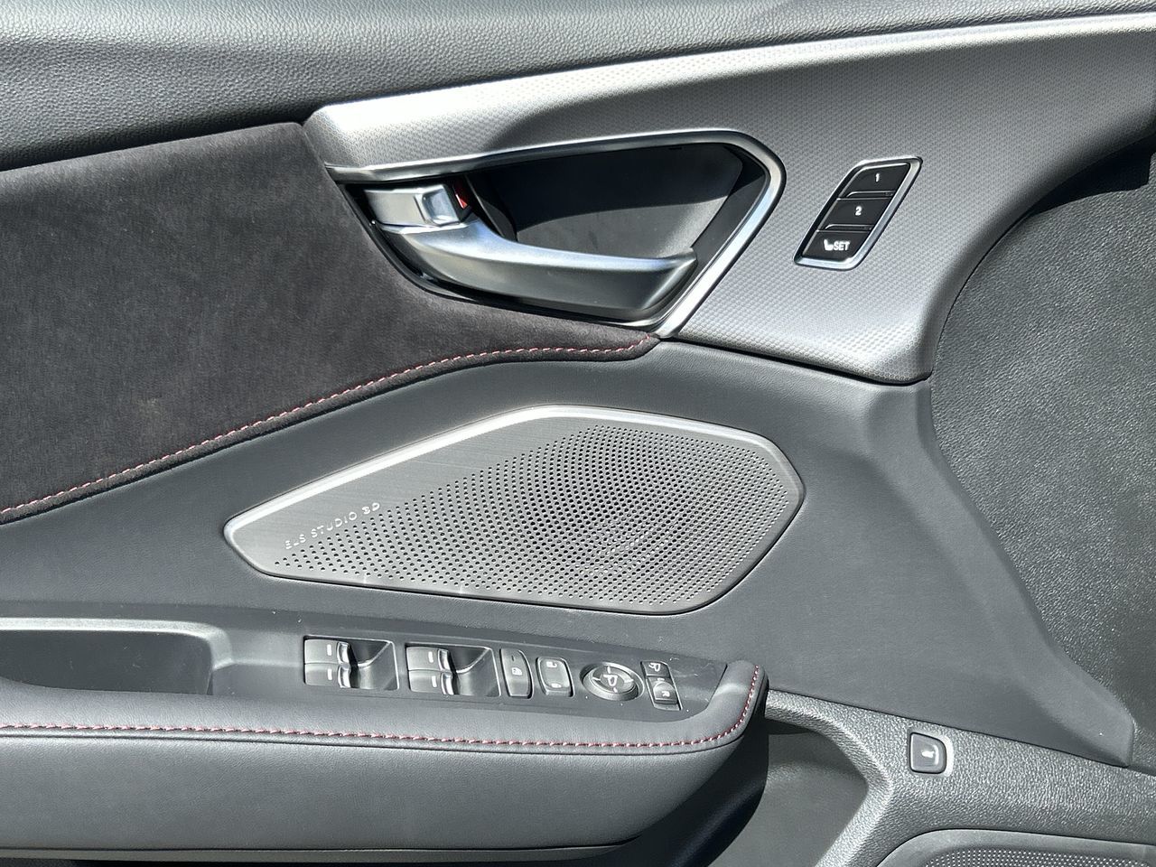 2025 Acura RDX in North Vancouver, British Columbia