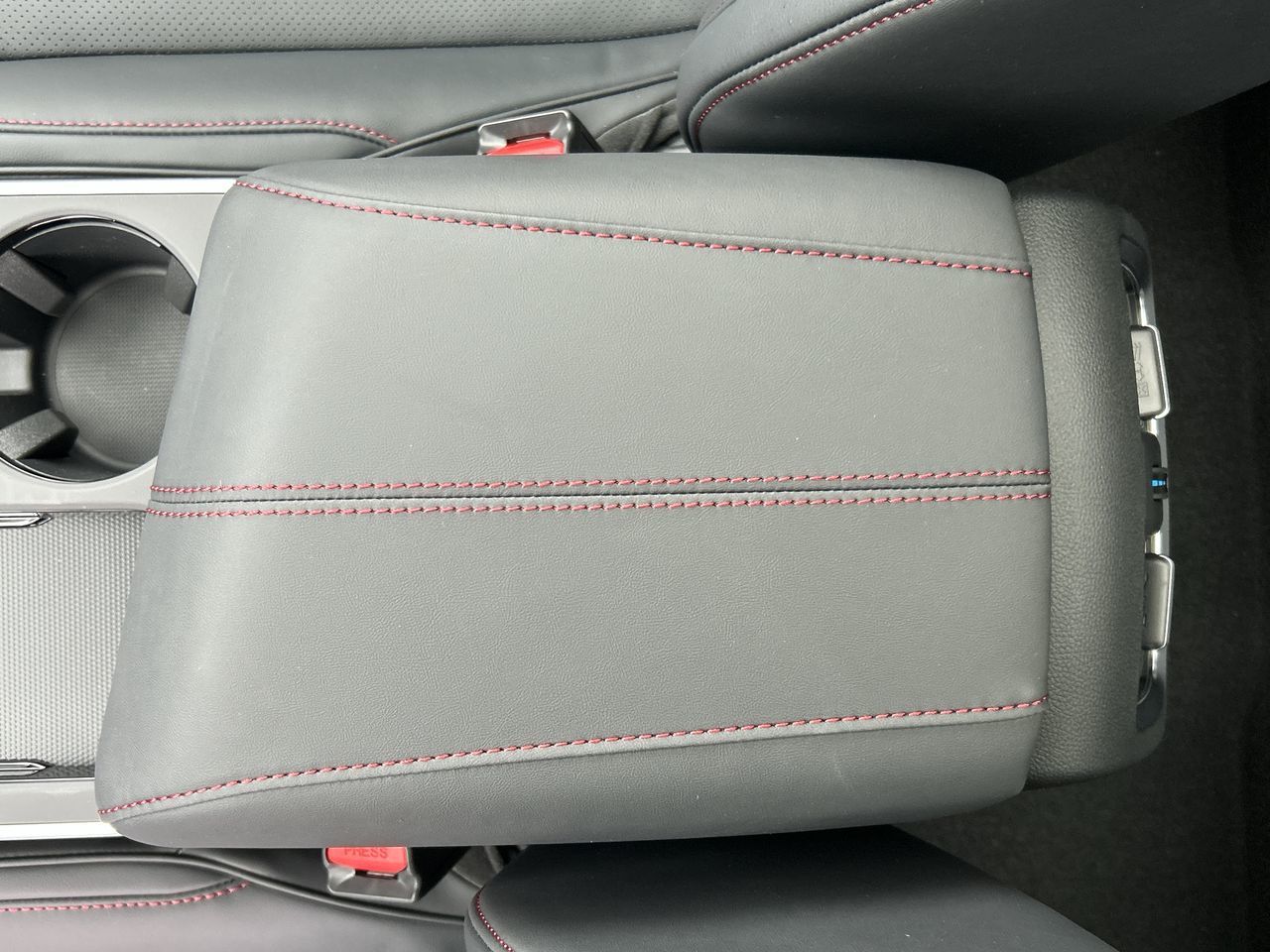 2025 Acura RDX in North Vancouver, British Columbia