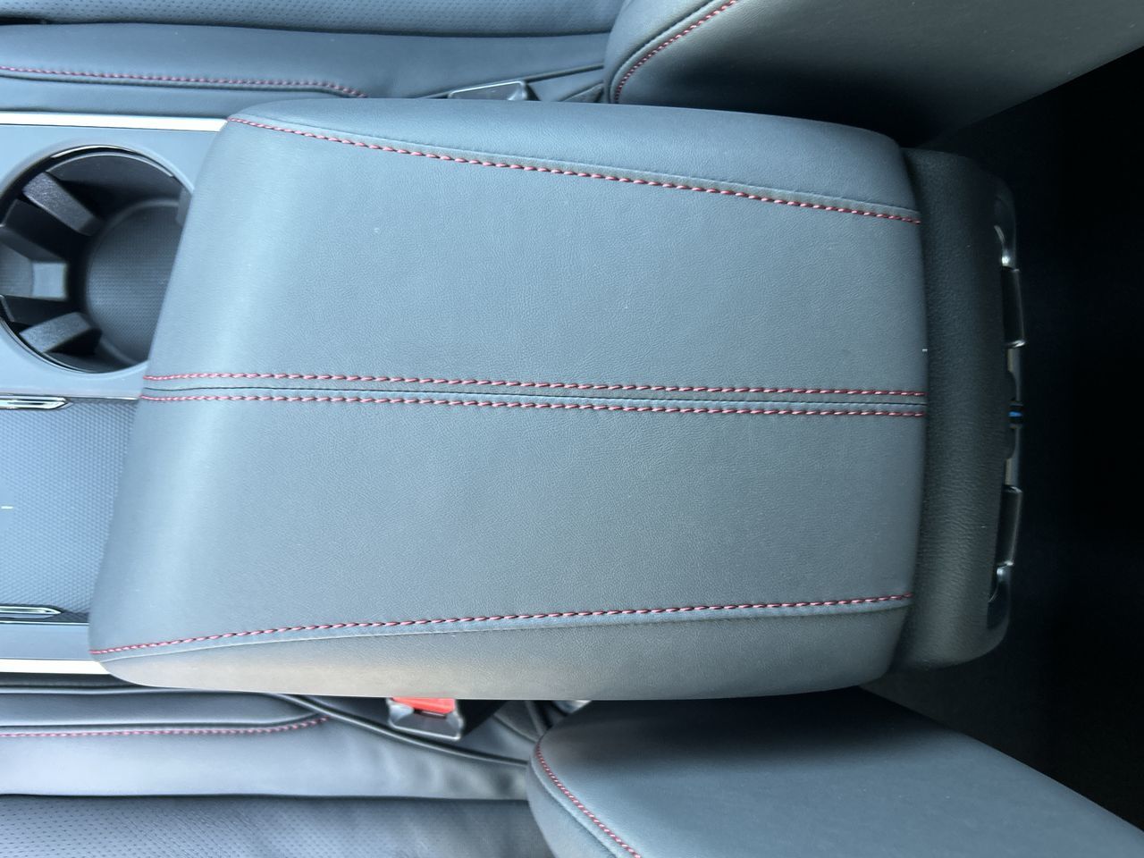 2025 Acura RDX in North Vancouver, British Columbia