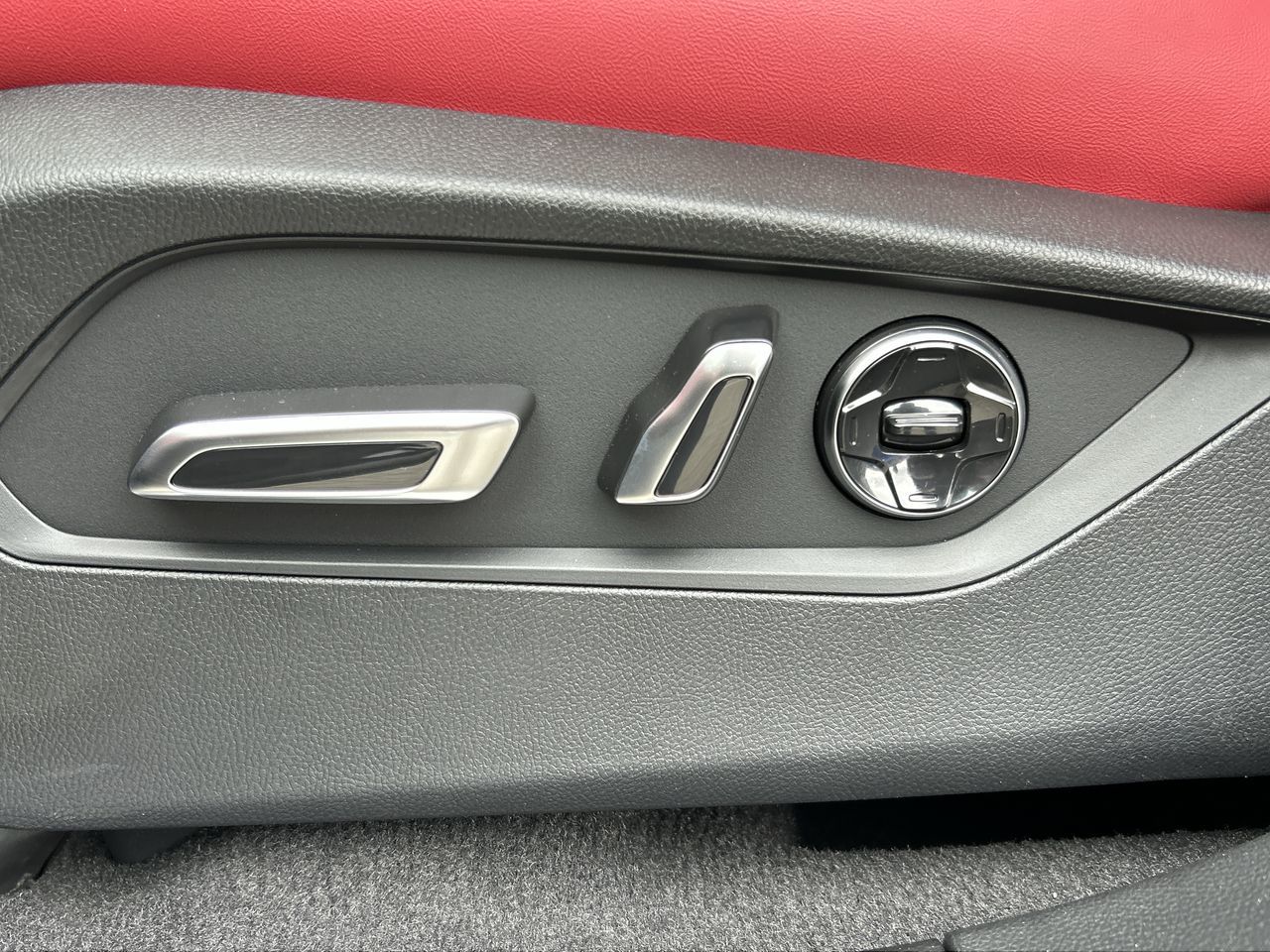 2025 Acura RDX in North Vancouver, British Columbia