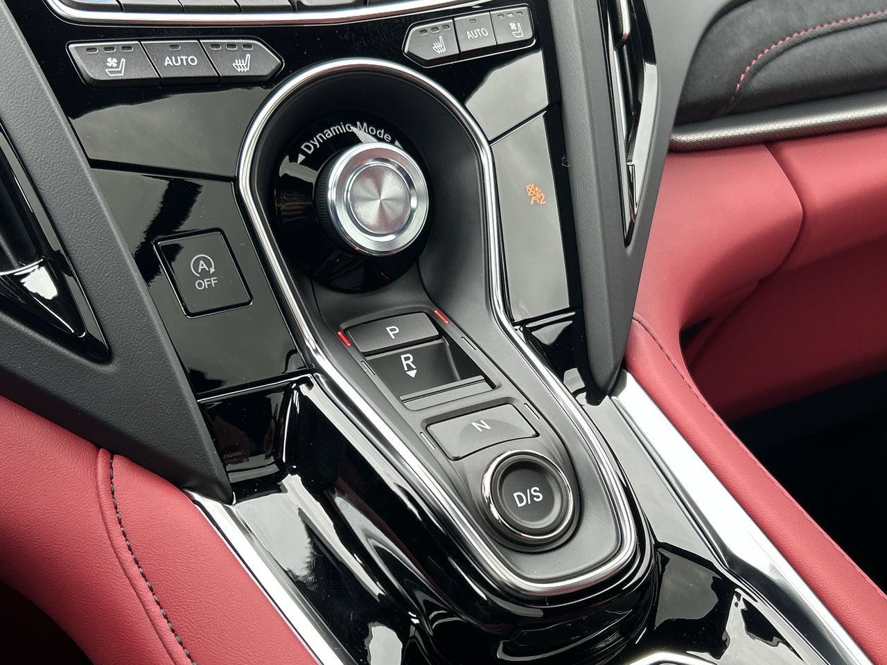 2025 Acura RDX in North Vancouver, British Columbia