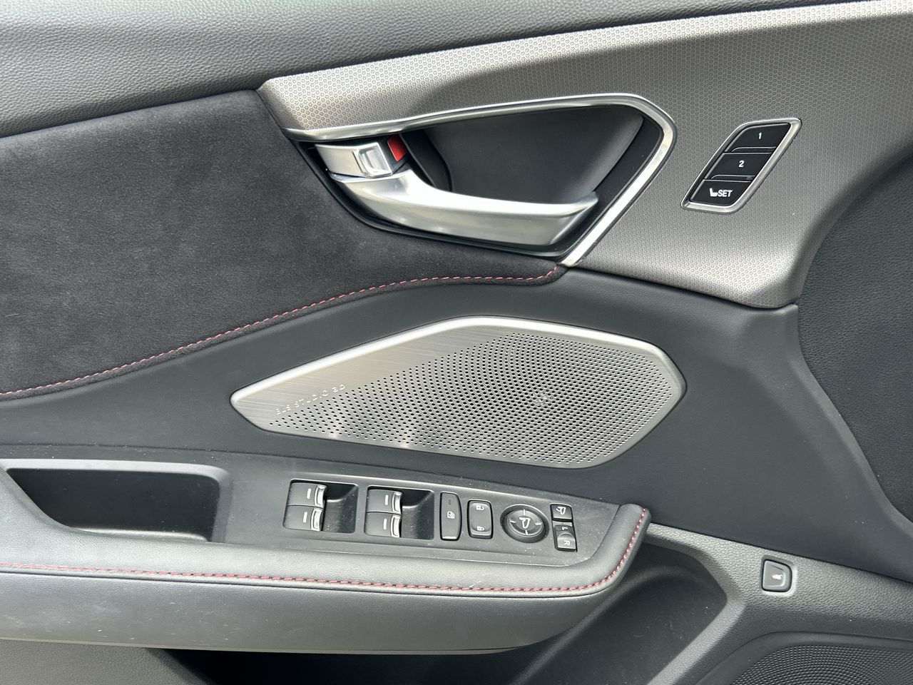 2025  RDX