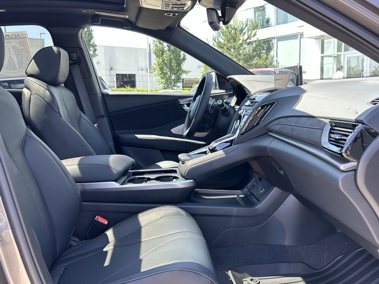 2025  RDX