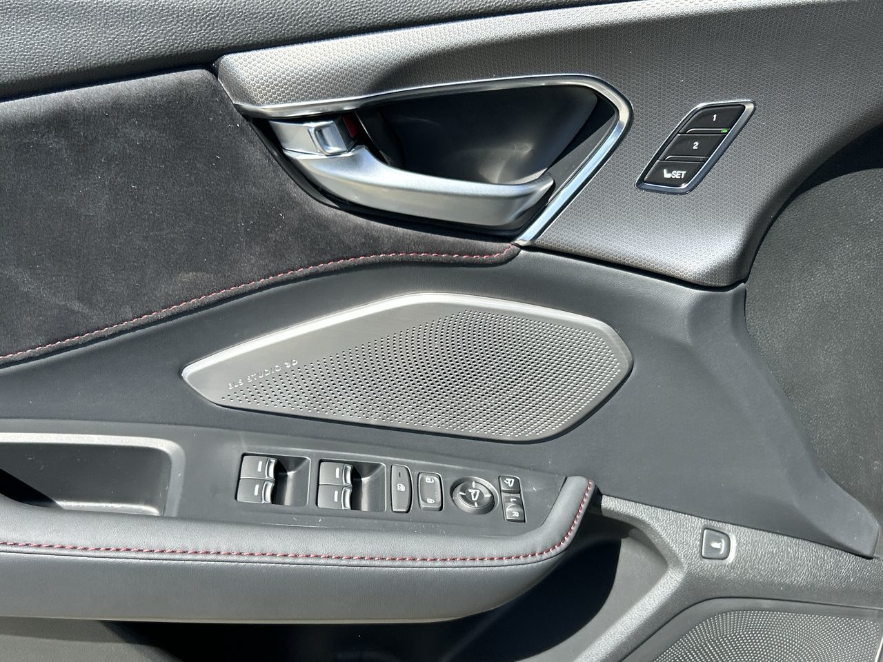 2025  RDX