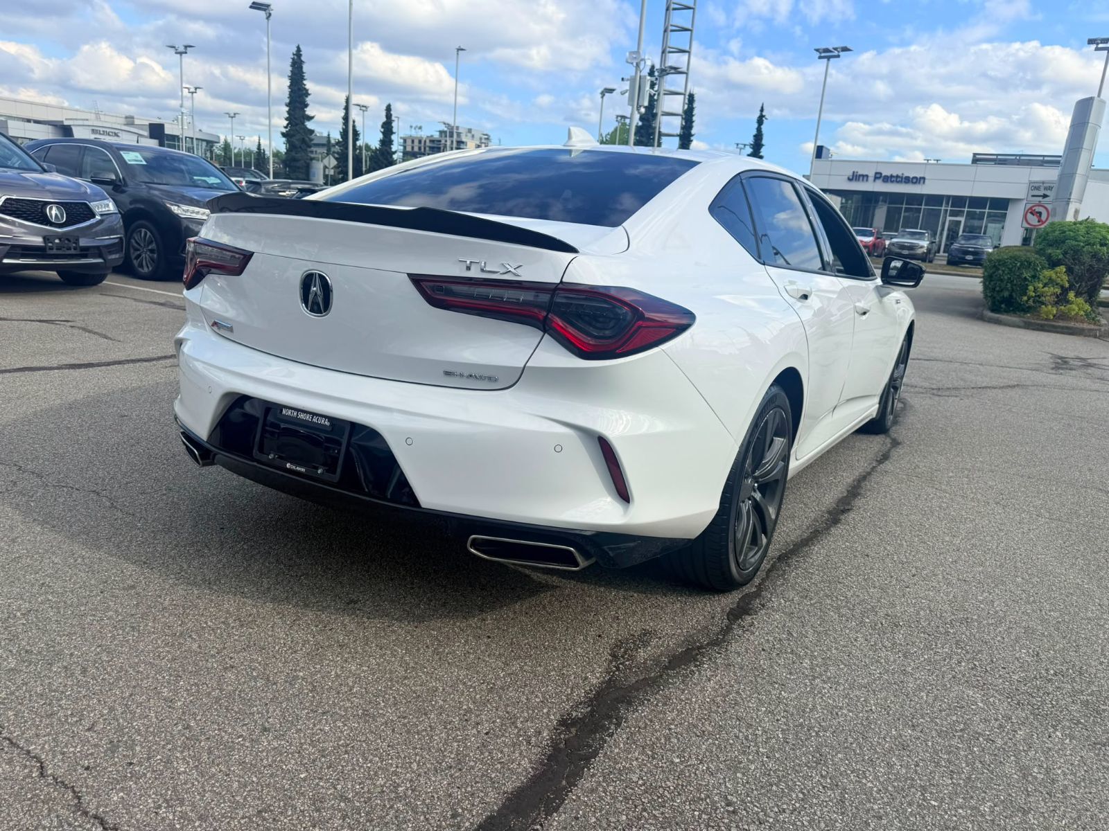 2021  TLX