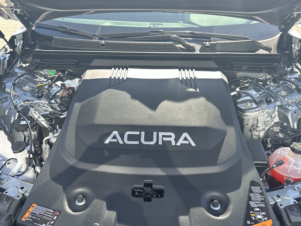 Acura ZDX  2024 à Vancouver Nord, Colombie-Britannique