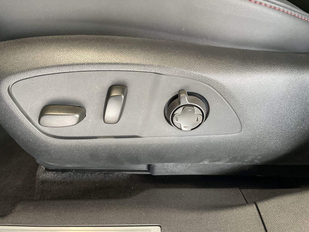 Acura ZDX  2024 à Vancouver Nord, Colombie-Britannique