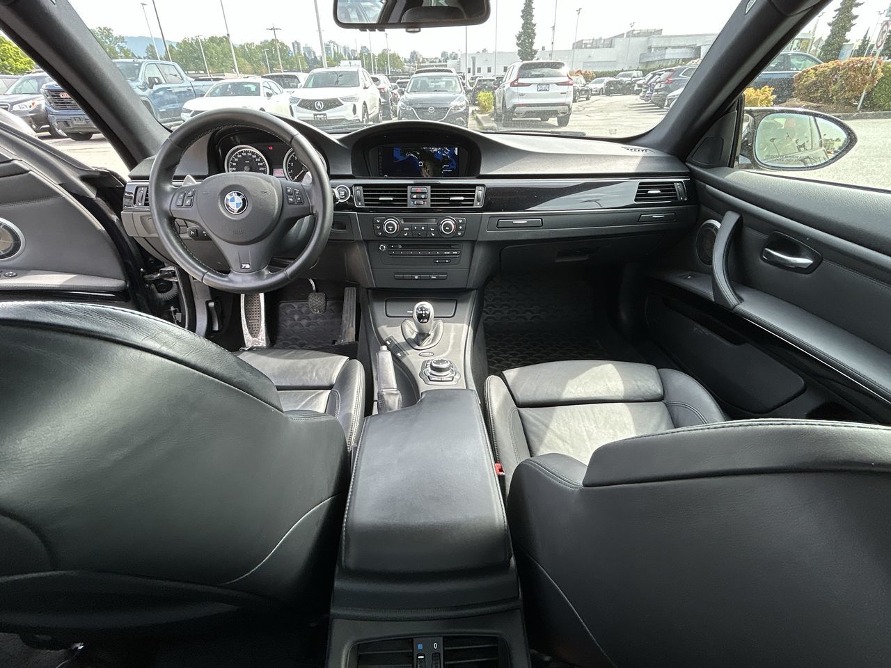 2011  M3