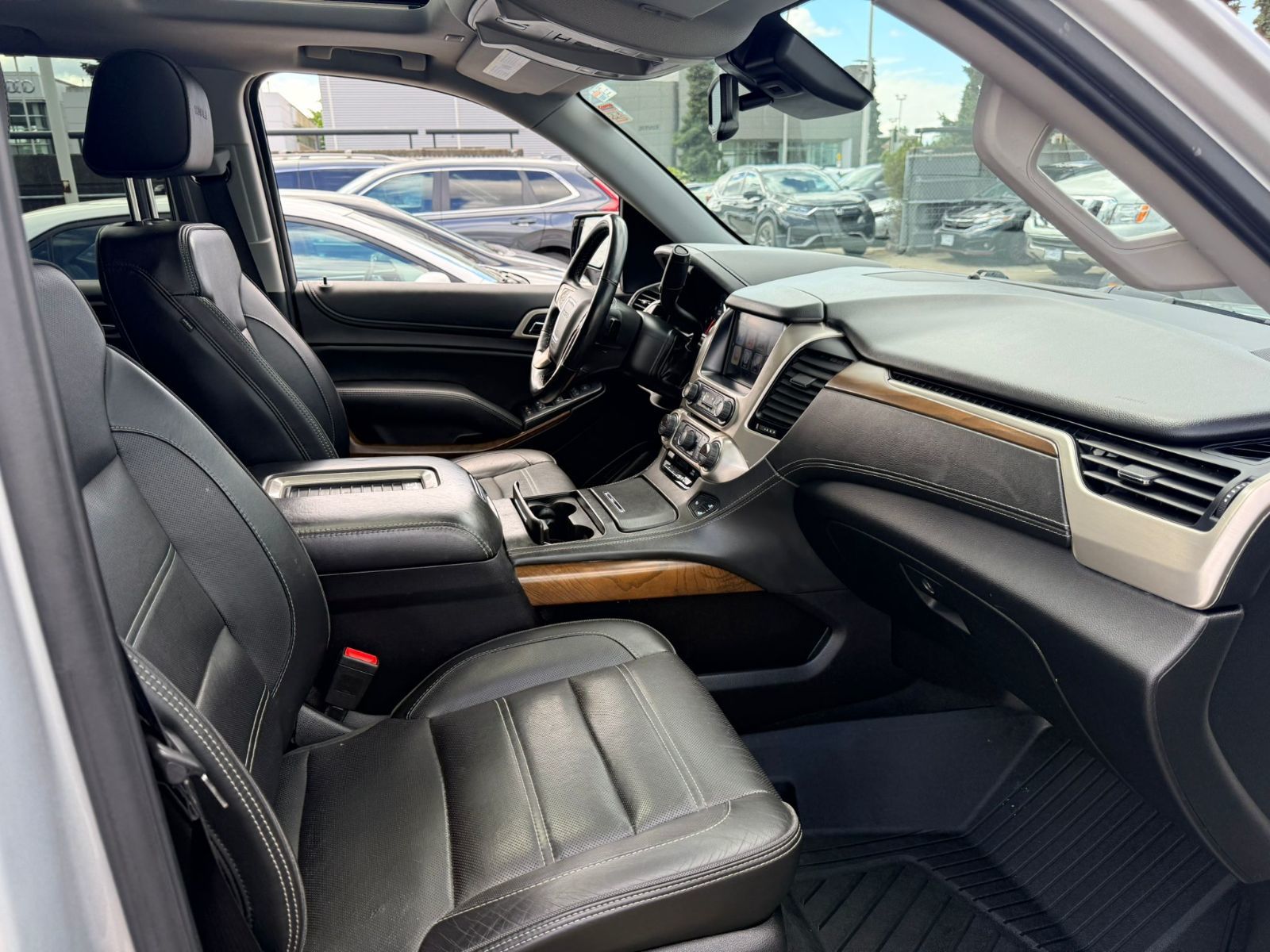 2020 GMC Yukon in North Vancouver, British Columbia