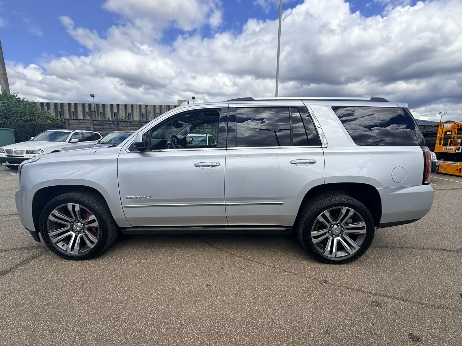 2020 GMC Yukon in North Vancouver, British Columbia