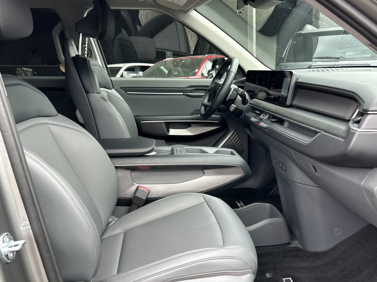 2025 Kia EV9 in North Vancouver, British Columbia