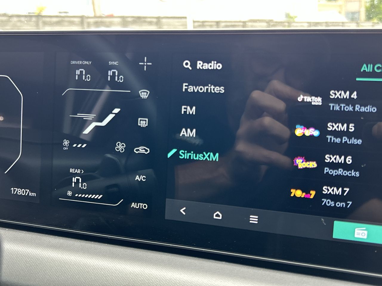 2025 Kia EV9 in North Vancouver, British Columbia