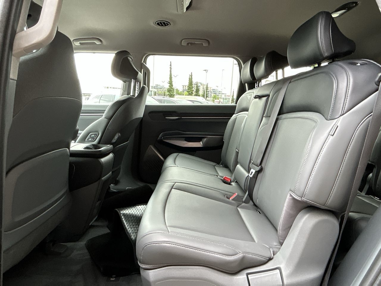 2025 Kia EV9 in North Vancouver, British Columbia