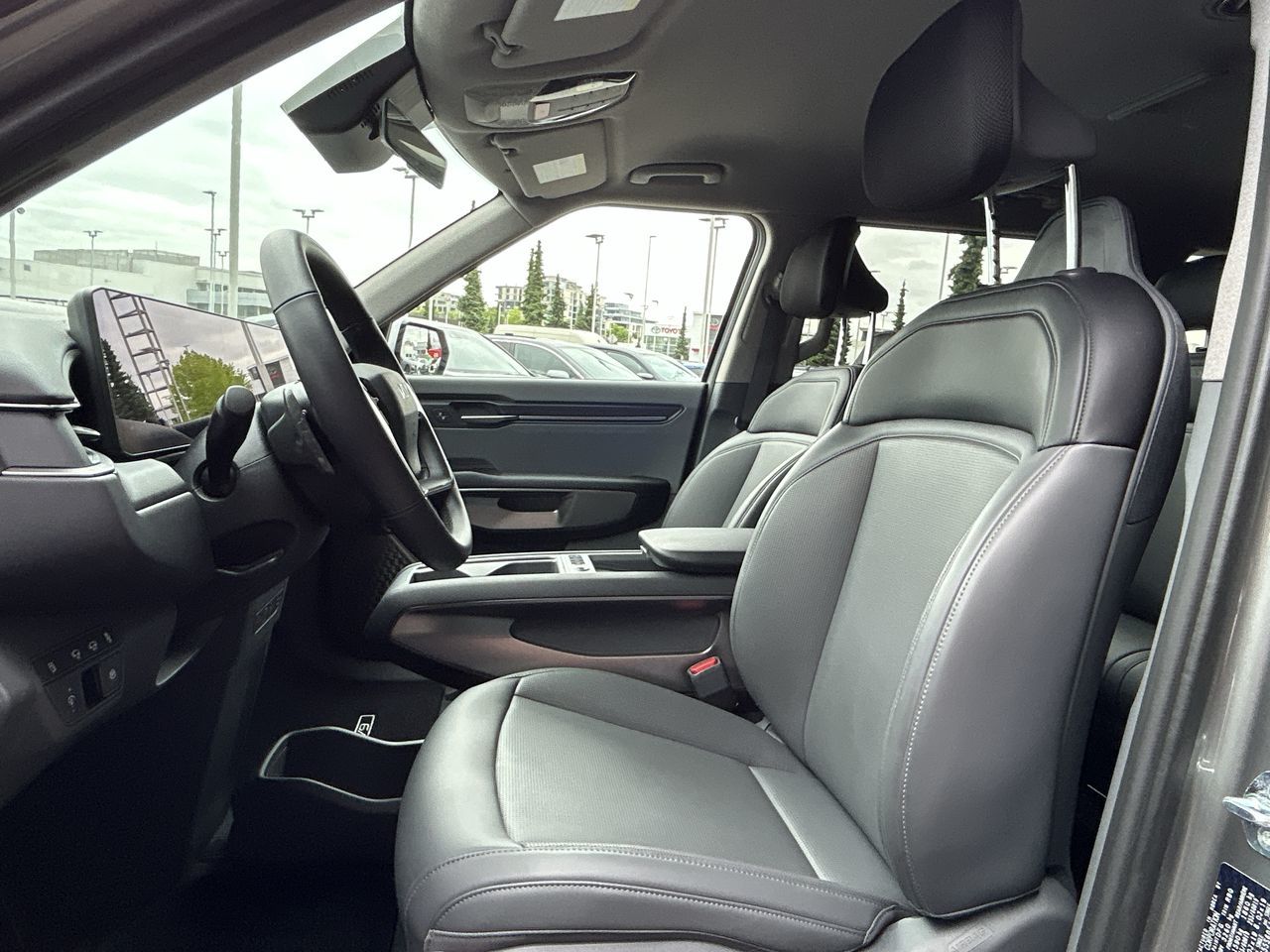 2025 Kia EV9 in North Vancouver, British Columbia
