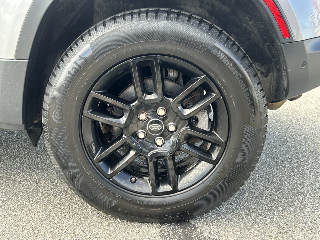 2020 Land Rover Defender in North Vancouver, British Columbia