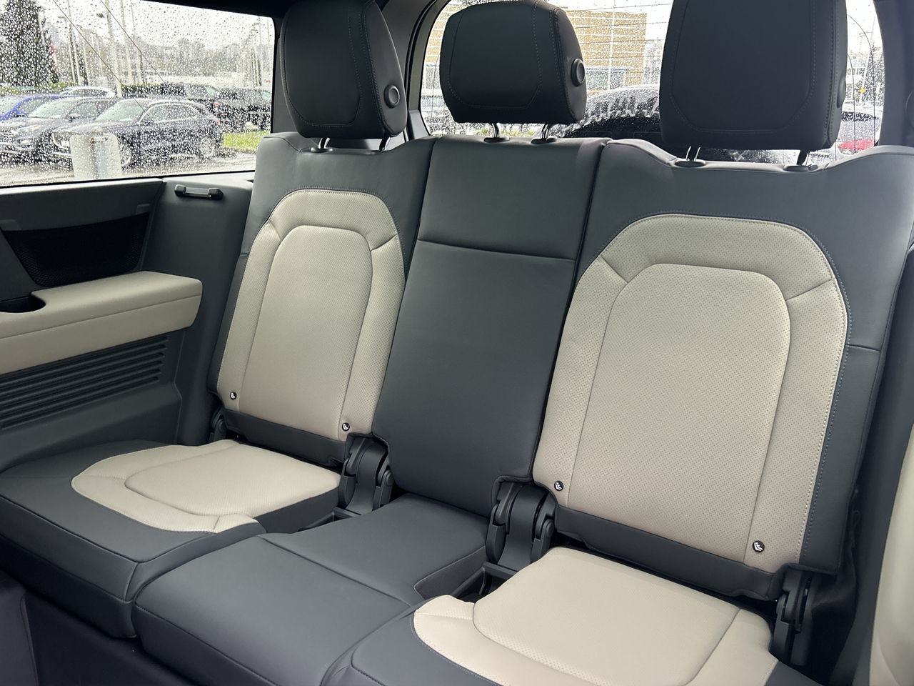 2023 Land Rover Defender