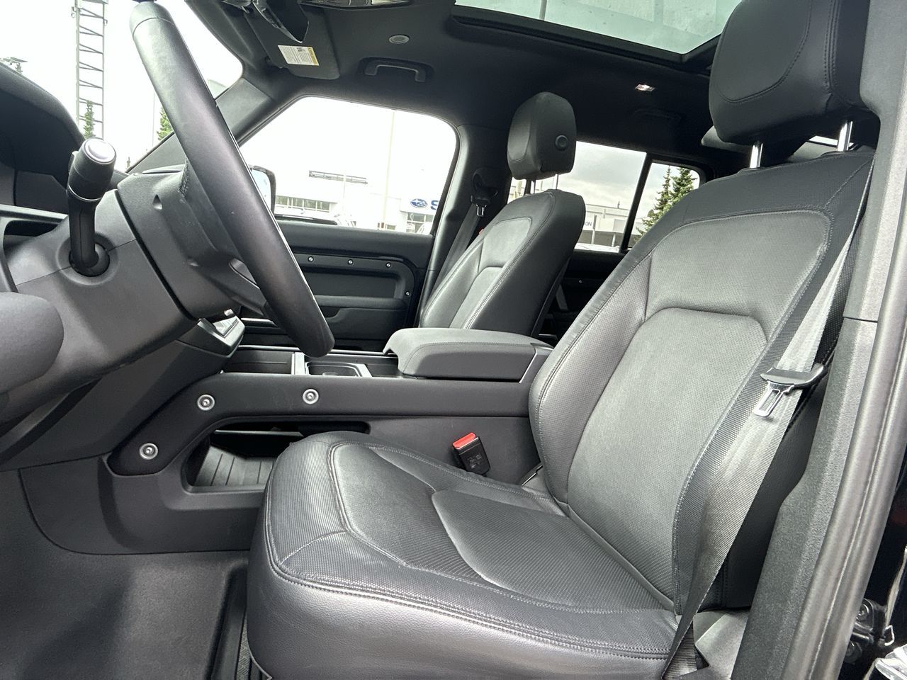 2023 Land Rover Defender in North Vancouver, British Columbia