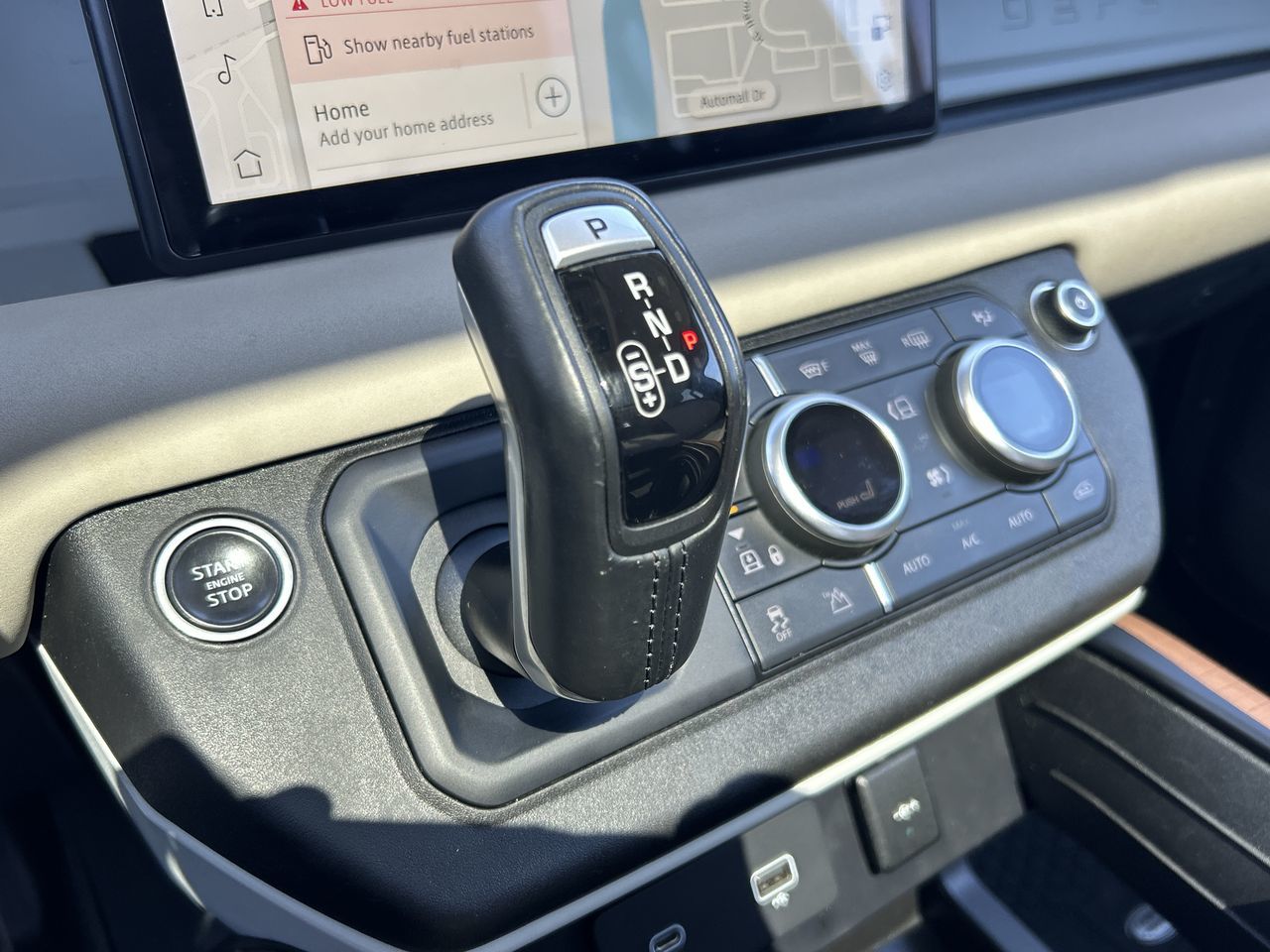 2023 Land Rover Defender in North Vancouver, British Columbia