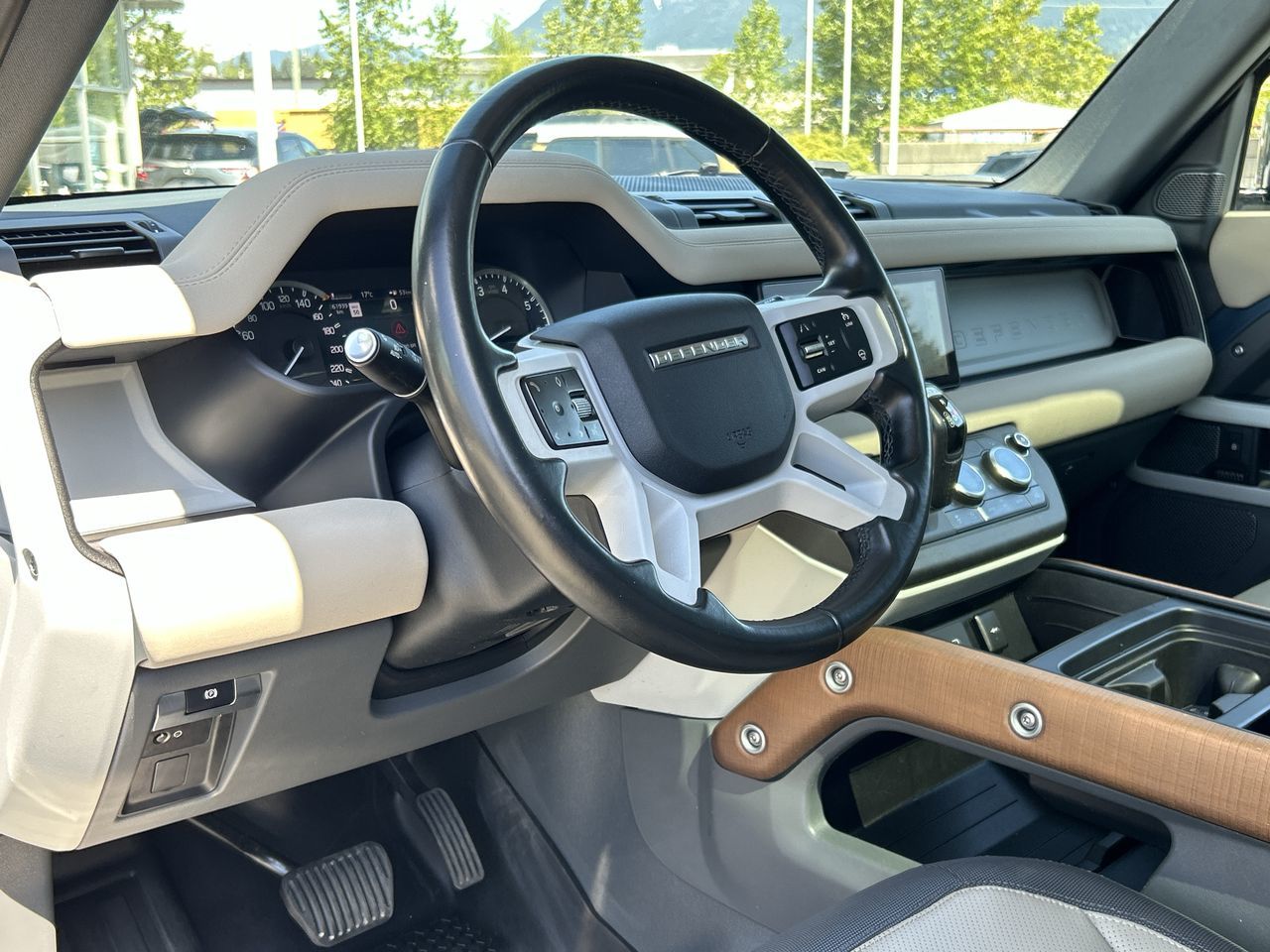 2023 Land Rover Defender in North Vancouver, British Columbia
