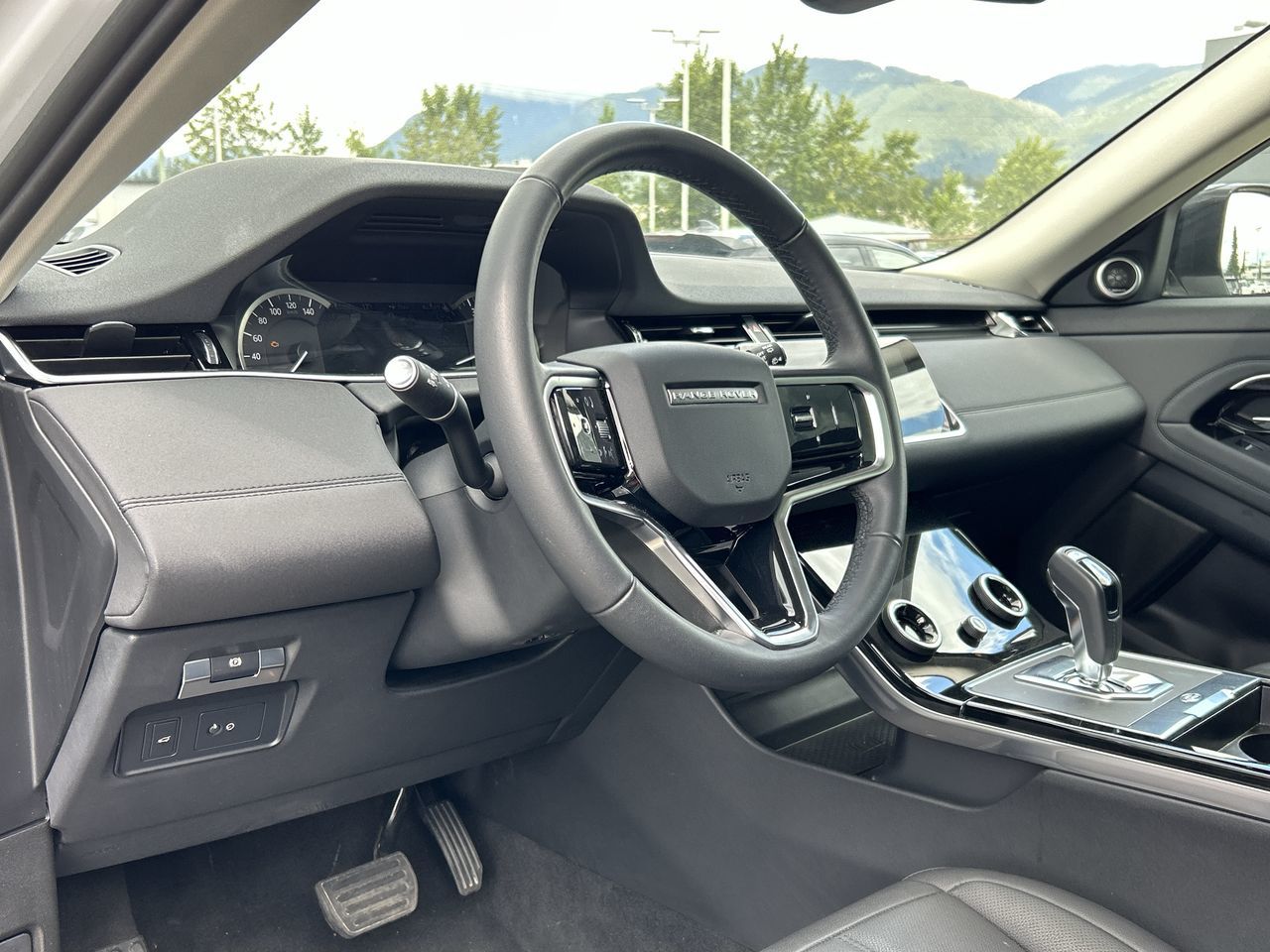 2023 Land Rover Range Rover Evoque in North Vancouver, British Columbia
