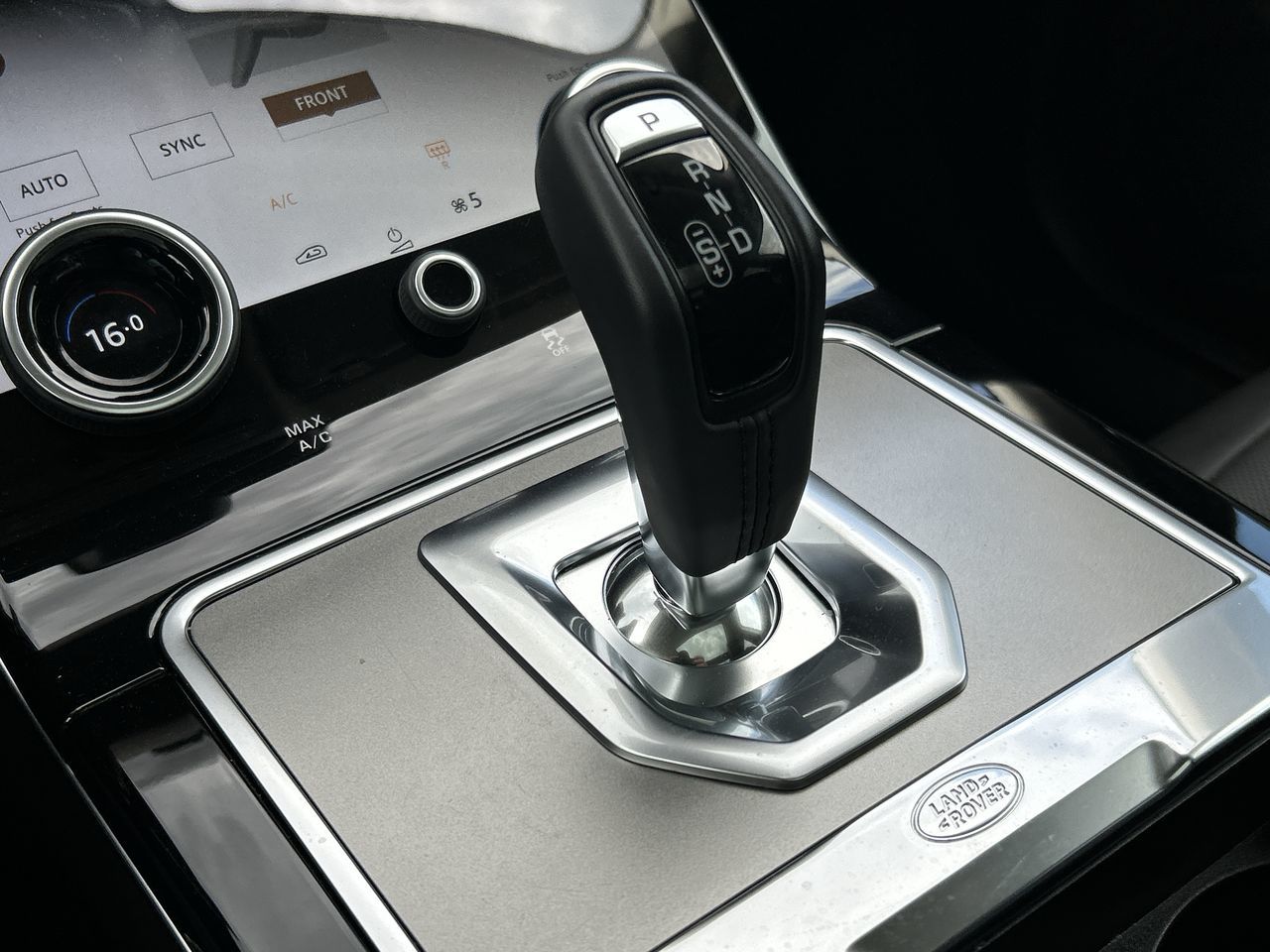 2023 Land Rover Range Rover Evoque in North Vancouver, British Columbia